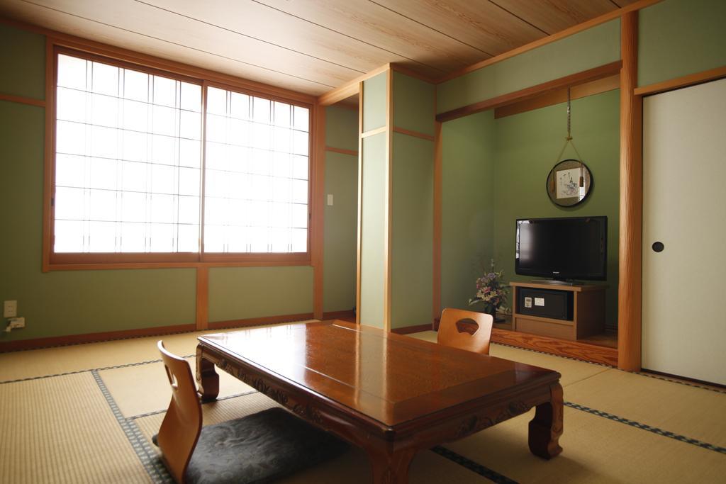 Sazu Onsen Yusho Hotell Kami  Rom bilde